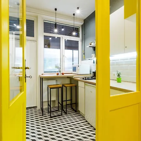 Loft Near Polytechnic 利沃夫