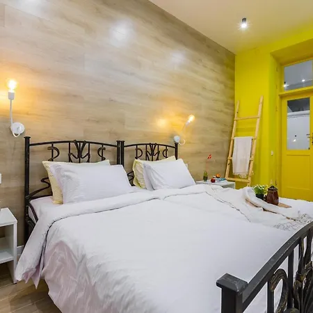 Loft Near Polytechnic Daire Lviv