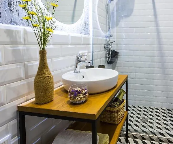 Loft Near Polytechnic Daire *